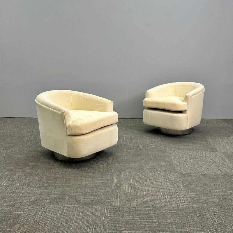 Mid-Century Modern Milo Baughman Style Swivel Chairs, Chrome Base, Cream Velvet - 3