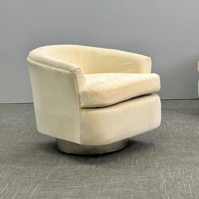 Mid-Century Modern Milo Baughman Style Swivel Chairs, Chrome Base, Cream Velvet - 5