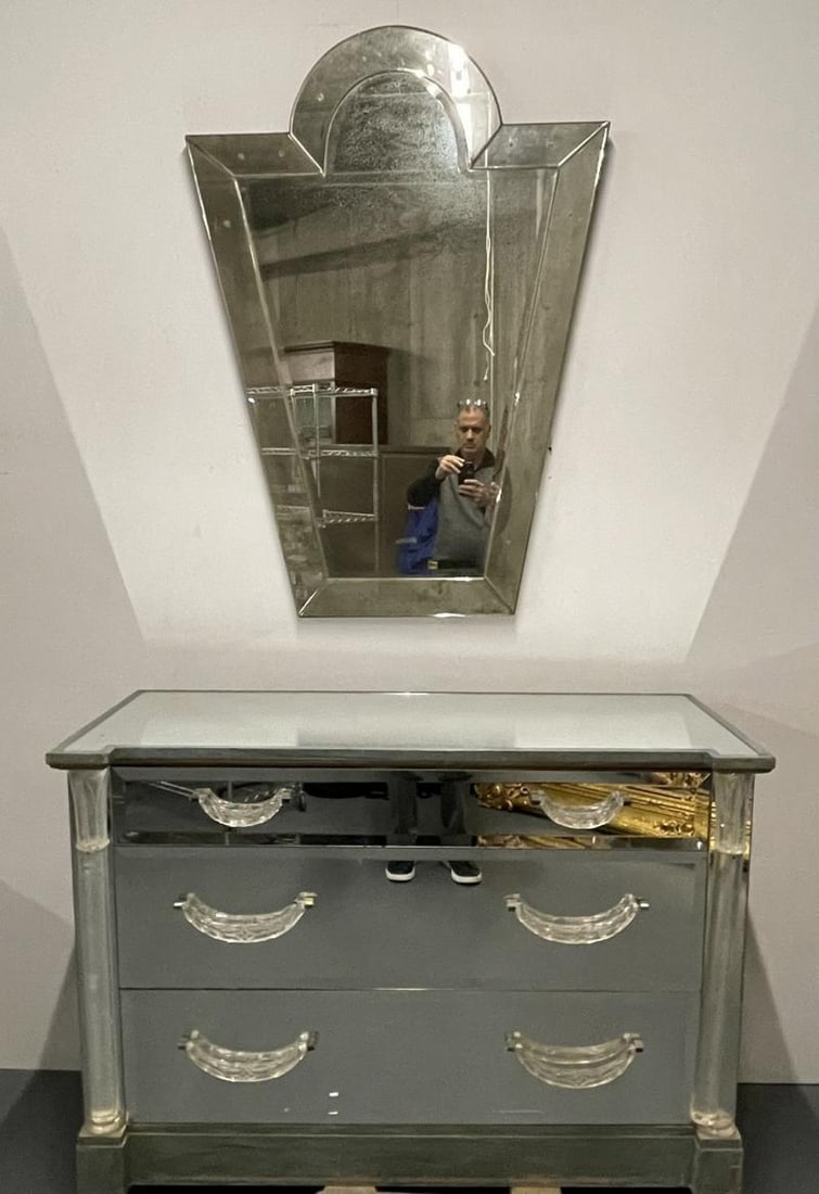 Mid-Century Modern Mirrored Grosfeld House Cabinet / Commode, Glassics, 1930s - 3