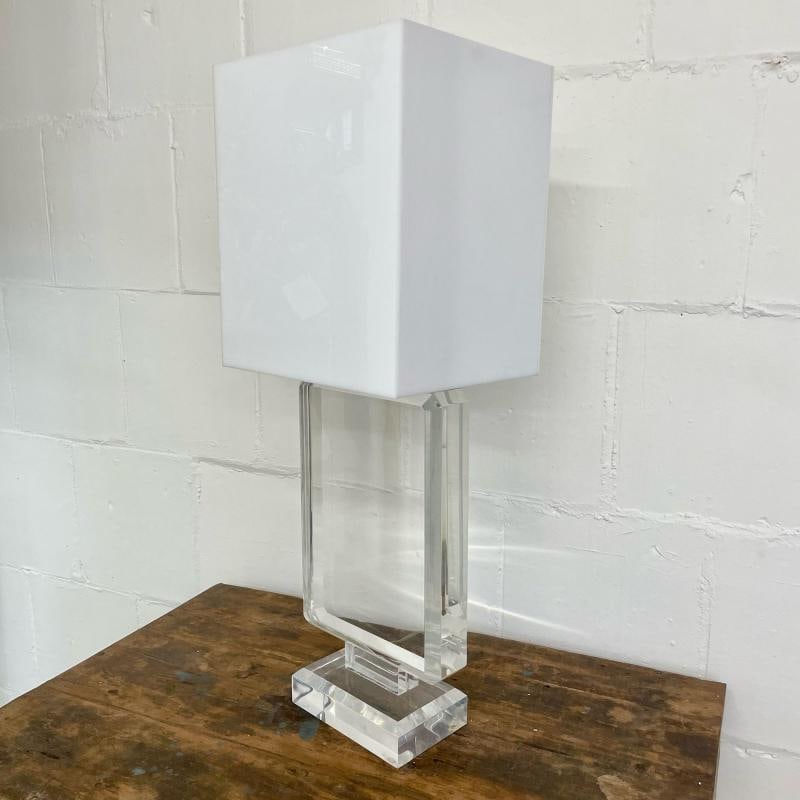 Single Lucite and Brass Mid-Century Modern Art Deco Style Table / Desk Lamp - 6