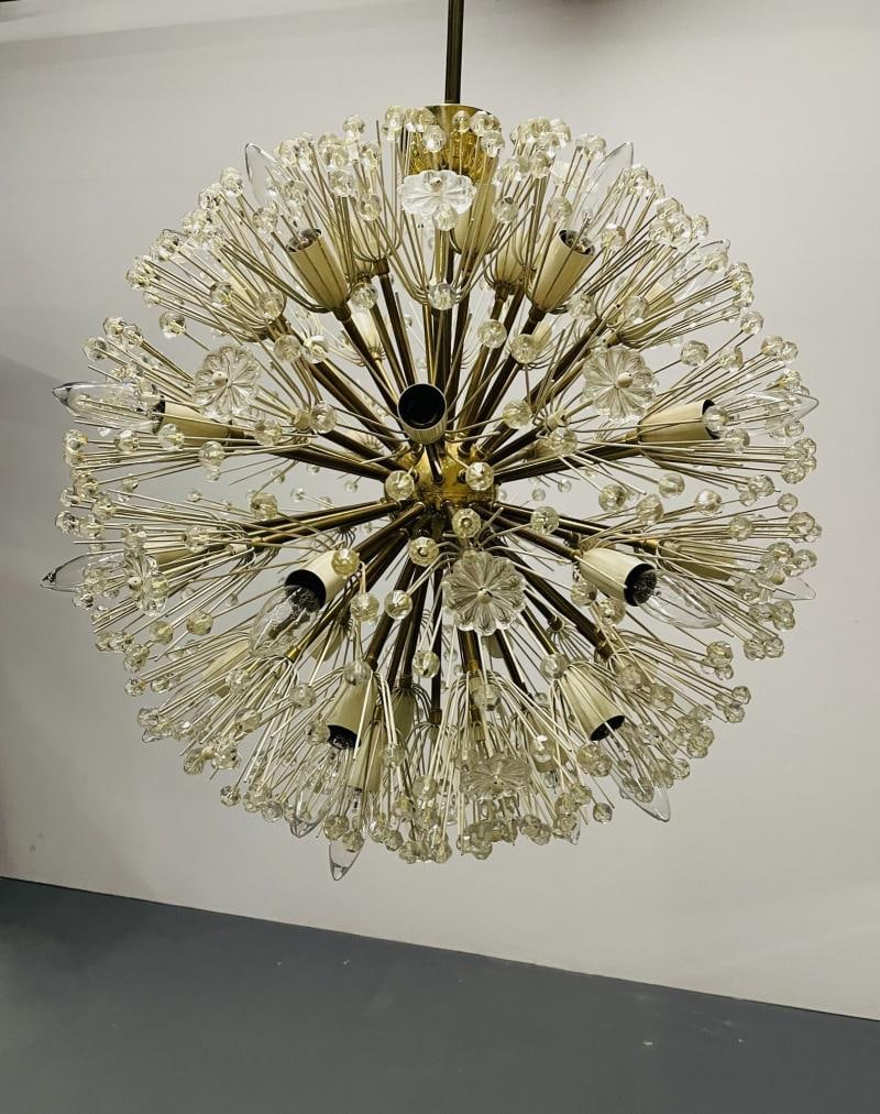 Pair of Mid-Century Modern Austrian Circular Chandeliers, Brass and Glass, 1960s - 3