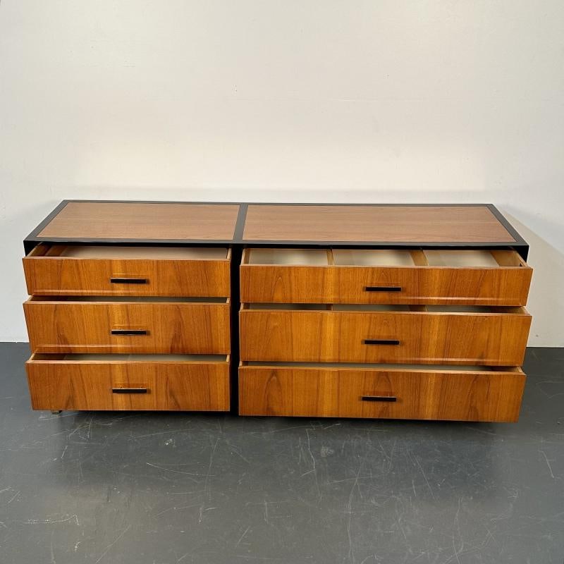 American Mid-Century Modern Rosewood Dresser / Sideboard by Harvey Probber 1960s - 9