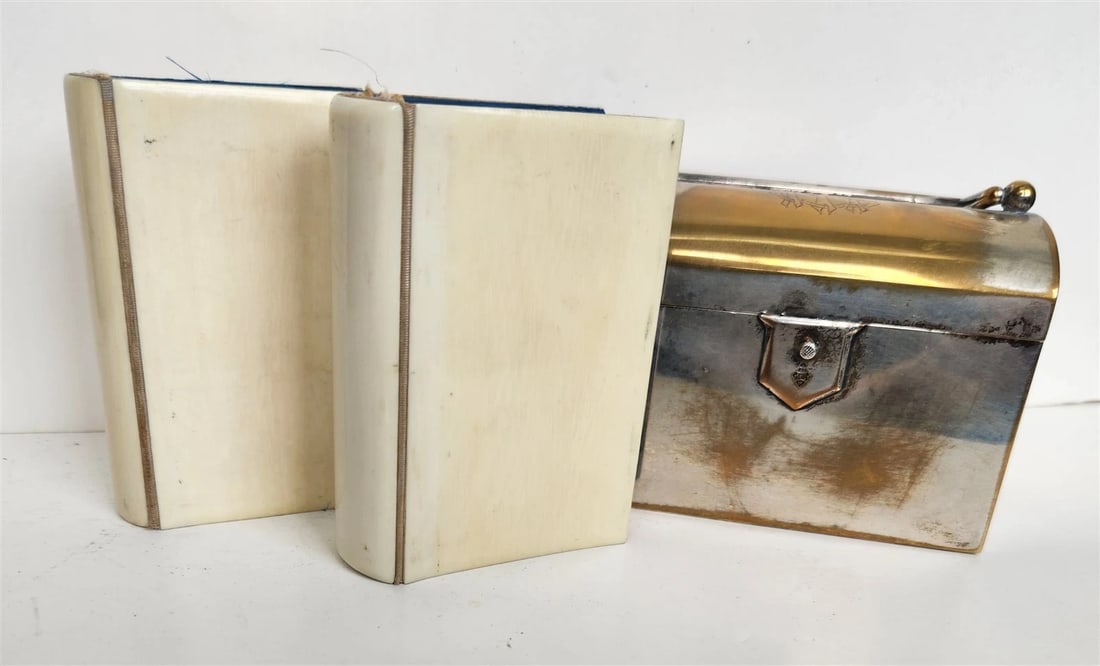 1880s PRAYER BOOKS & HYMNAL SET in ENGLISH w/ METAL CASE antique (1 of 9)