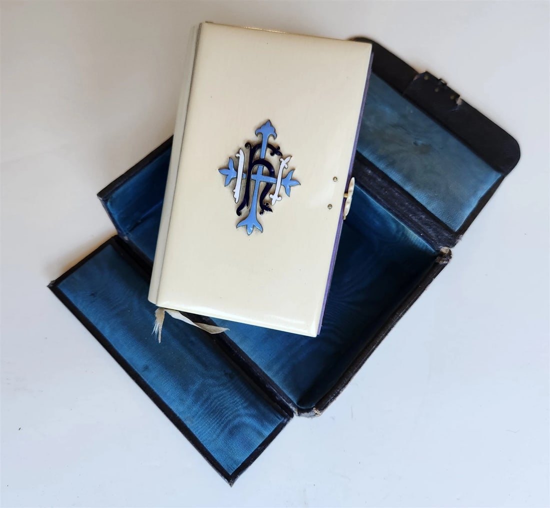 1880s THE BOOK OF COMMON PRAYER antique NICE BINDING w/ ENAMEL CROSS (1 of 9)