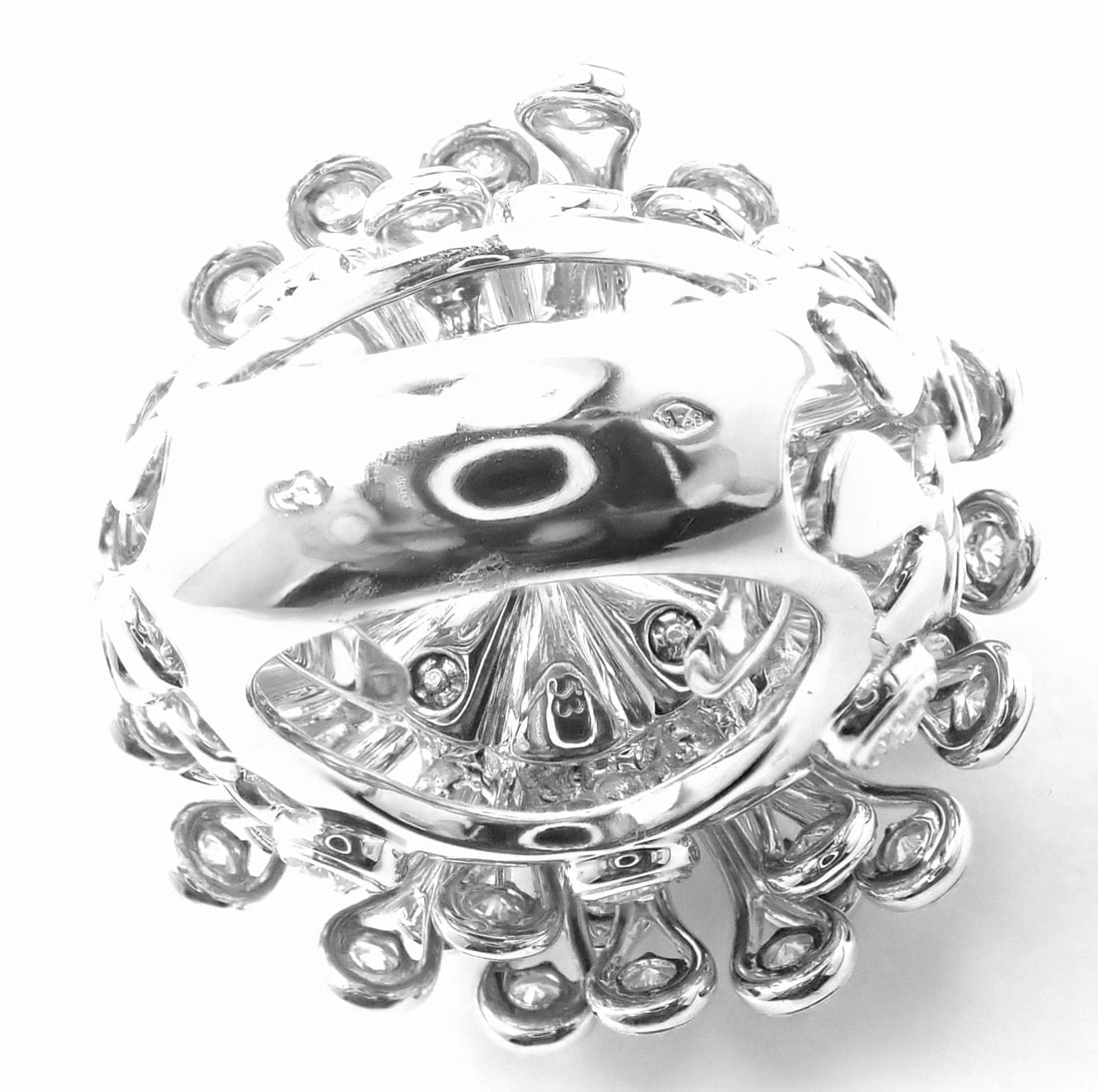 Authentic! Christian Dior 18k White Gold 6.5ct Diamond Large Flower Ring - 13
