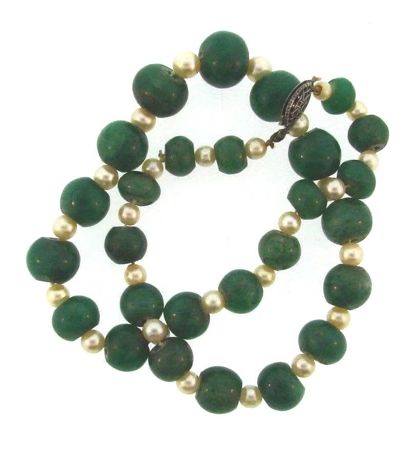 CHIC Pearl & Soap Stone Necklace: Title: CHIC Pearl & Soap Stone Necklace Description: DKSoap Stone & Pearl Necklace · Wonderful necklace that is a necessity in your collection.· The weight is 54.8 grams. · The length