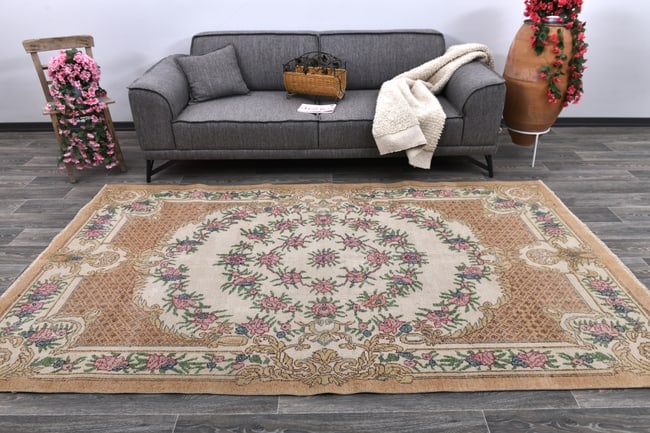 5'2'' x 9'3'' Handmade Vintage Wool Rug - 243846: Title: 5'2'' x 9'3'' Handmade Vintage Wool Rug - 243846 Description:5'2'' x 9'3'' Handmade Vintage Wool Rug - 243846 Origin:Turkiye Date/Period:1960-90 Materials:Wool,Cotton Dimension:5'2''x9'3'' ft,