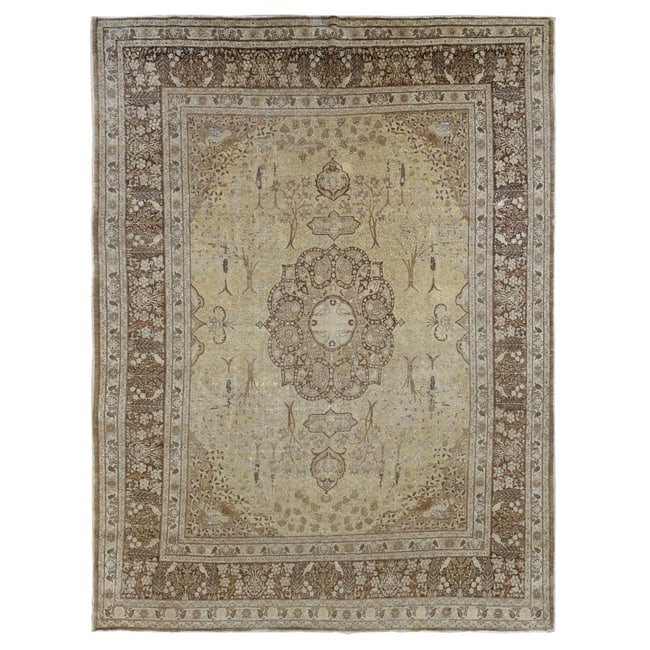 Brown, Antique Persian Tabriz Design, Pure Wool Hand Knotted Rug: Title: Brown, Antique Persian Tabriz Design, Pure Wool Hand Knotted Rug Description:This is a truly genuine one-of-a-kind. It has been Knotted for months and months in the centuries-old weaving crafts