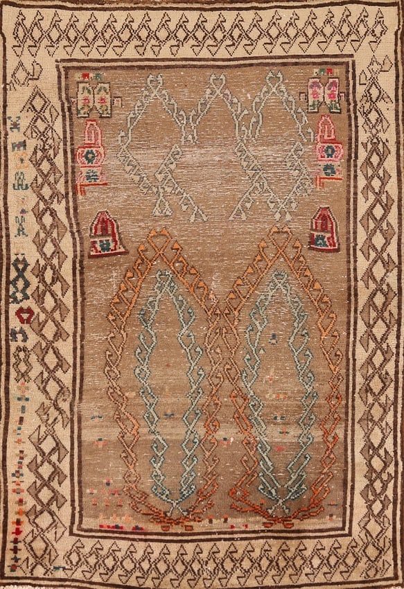Antique Vegetable Dye Gabbeh Persian Rug 4x7: Title: Antique Vegetable Dye Gabbeh Persian Rug 4x7 Description:A Beautiful Genuine Iran ( Persia ) Gabbeh rug is Hand Knotted by skillful weavers in Iran ( Persia ) with 100% Wool Material. This rug