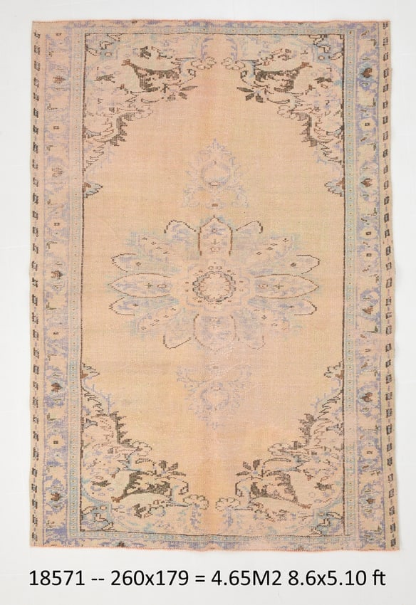 5'10'' x 8'6'' Handmade Vintage Wool Rug - 18571 (1 of 18)