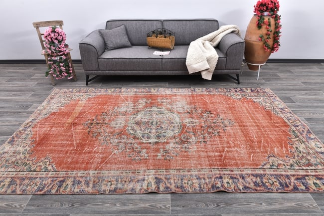 5'9'' x 9'10'' Turkish Vintage Runner Rug - 243839: Title: 5'9'' x 9'10'' Turkish Vintage Runner Rug - 243839Description:5'9'' x 9'10'' Turkish Vintage Runner Rug - 243839Origin:TurkiyeDate/Period:1960-90Materials:Wool,CottonDimension:5'9''x9'10'' ft,