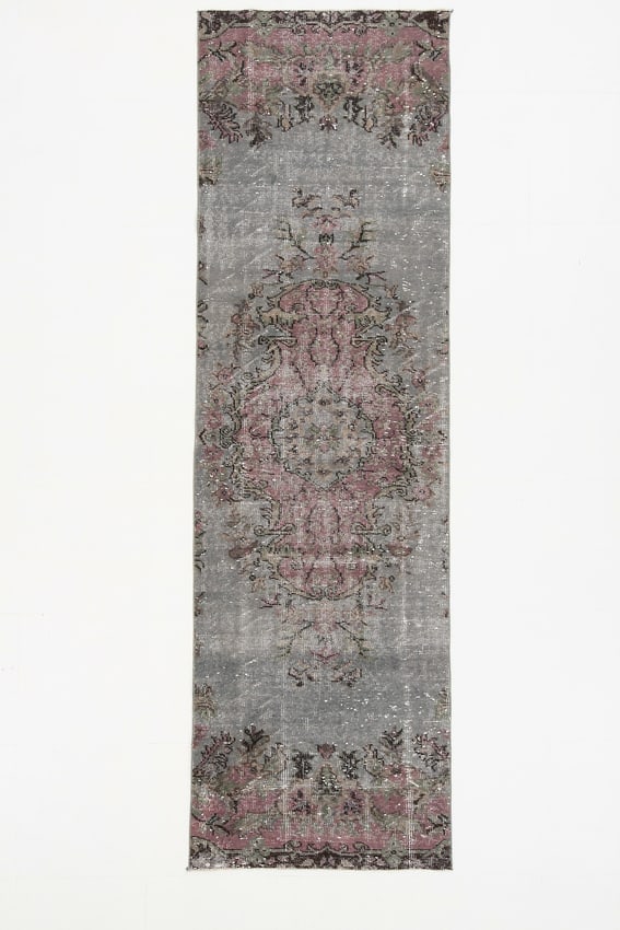 2'7'' x 8'8'' Turkish Vintage Runner Rug - 3229: Title: 2'7'' x 8'8'' Turkish Vintage Runner Rug - 3229Description:2'7'' x 8'8'' Turkish Vintage Runner Rug - 3229Origin:TurkiyeDate/Period:1960-90Materials:Wool,CottonDimension:2'7''x8'8'' ft, 81x265