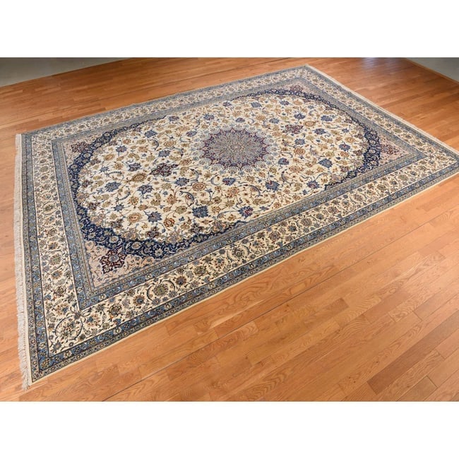 Ivory Vintage Persian Esfahan 400 KPSI Hand Knotted Wool and Silk Rug - 3