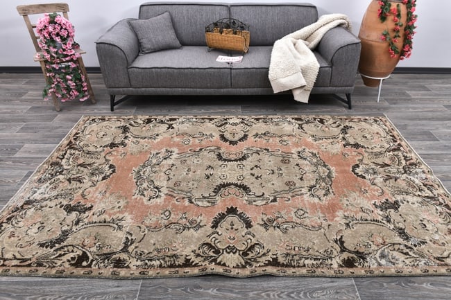 5'4'' x 8'10'' Turkish Vintage Runner Rug - 243835 (1 of 14)