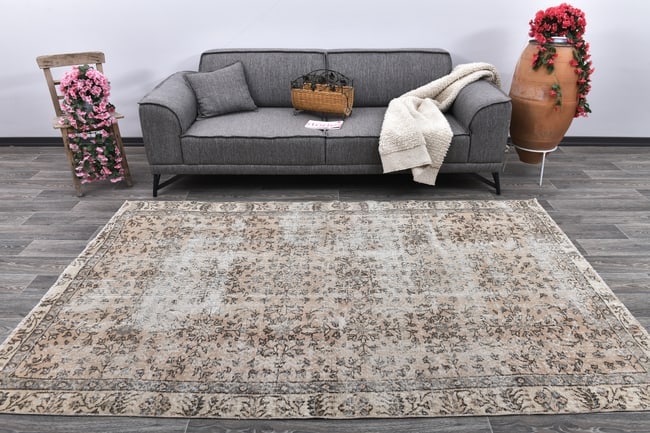 5'4'' x 8'6'' Handmade Vintage Wool Rug - 243656: Title: 5'4'' x 8'6'' Handmade Vintage Wool Rug - 243656Description:5'4'' x 8'6'' Handmade Vintage Wool Rug - 243656Origin:TurkiyeDate/Period:1960-90Materials:Wool,CottonDimension:5'4''x8'6'' ft,