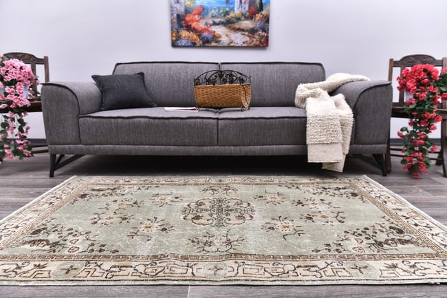 3'7'' x 6'5'' Handmade Vintage Wool Rug - 244699: Title: 3'7'' x 6'5'' Handmade Vintage Wool Rug - 244699Description:3'7'' x 6'5'' Handmade Vintage Wool Rug - 244699Origin:TurkiyeDate/Period:1960-90Materials:Wool,CottonDimension:3'7''x6'5'' ft,