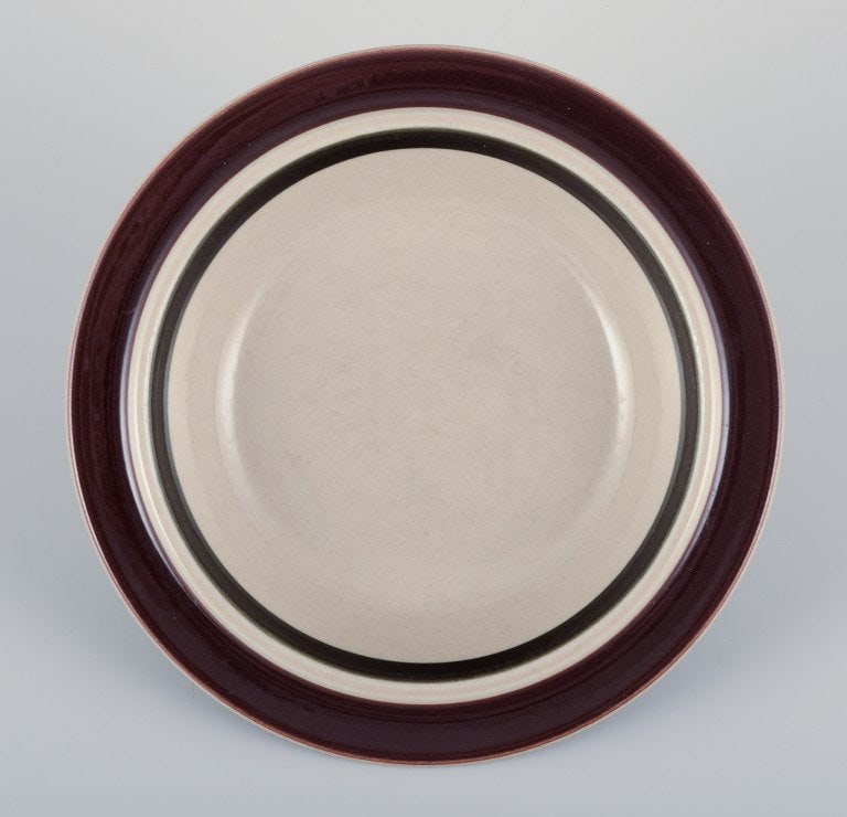 Raija Uosikkinen and Ulla Procopé for Arabia, Finland. A set of eight "Ruija" deep plates in - 2
