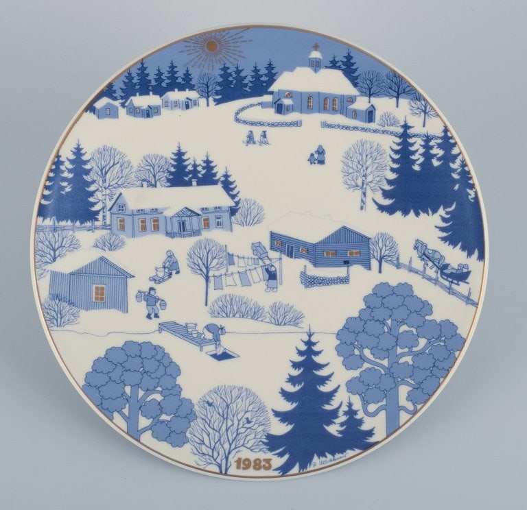 Raija Uosikkinen for Arabia, Finland, a set of six porcelain Christmas plates. Finnish Christmas - 7