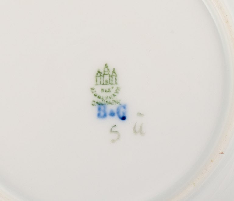 Bing & Grøndahl, five porcelain lunch plates hand-painted with polychrome flowers and gold - 6