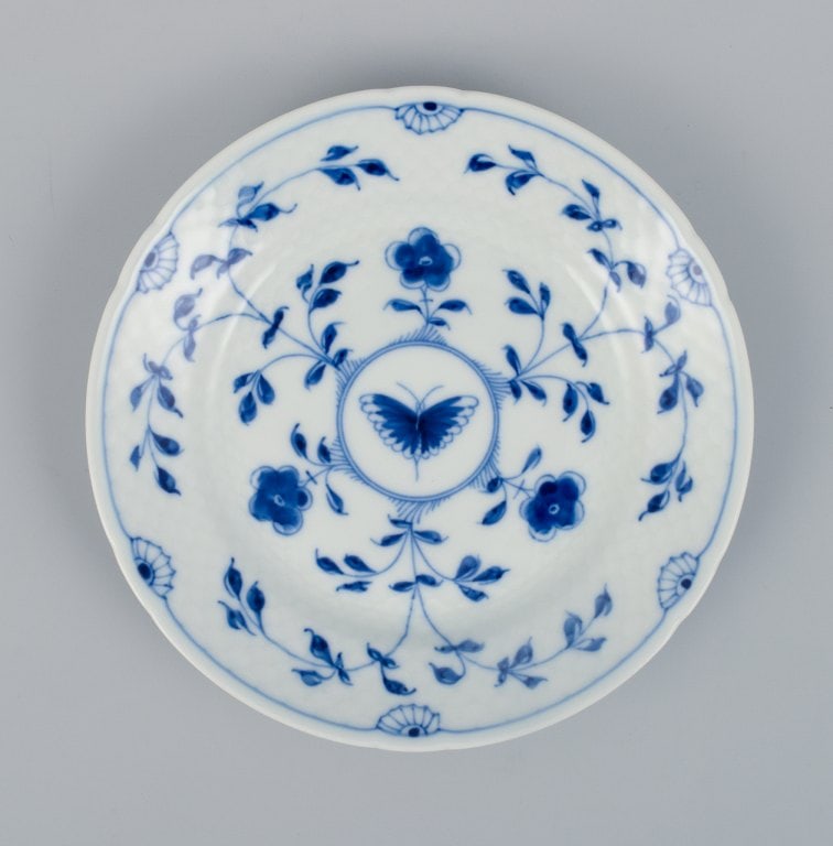 Bing & Grøndahl, Butterfly, two hand-painted plates and two small bowls. - 2