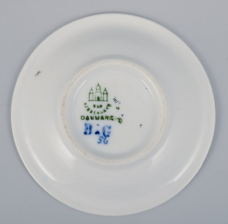 Bing & Grøndahl, Butterfly, two hand-painted plates and two small bowls. - 4