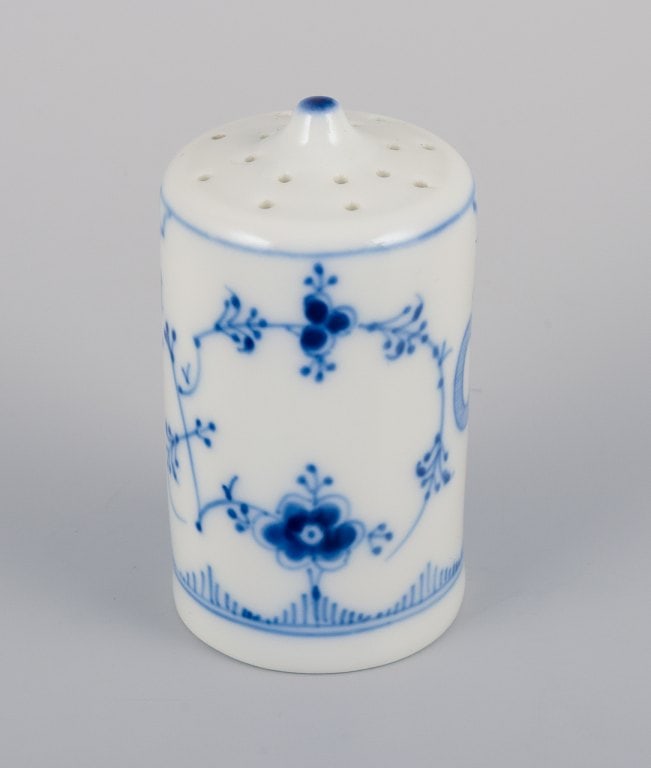 Bing & Grondahl, a pair of salt shakers, Blue Fluted Plain. - 3