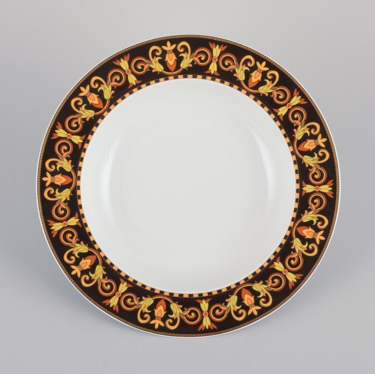 Versage for Rosenthal, two deep Barocco porcelain plates. - 2