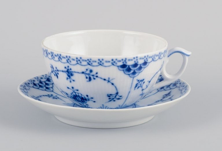 Royal Copenhagen, Blue Fluted half lace, three pairs of large teacups. Model 1/656 - 3