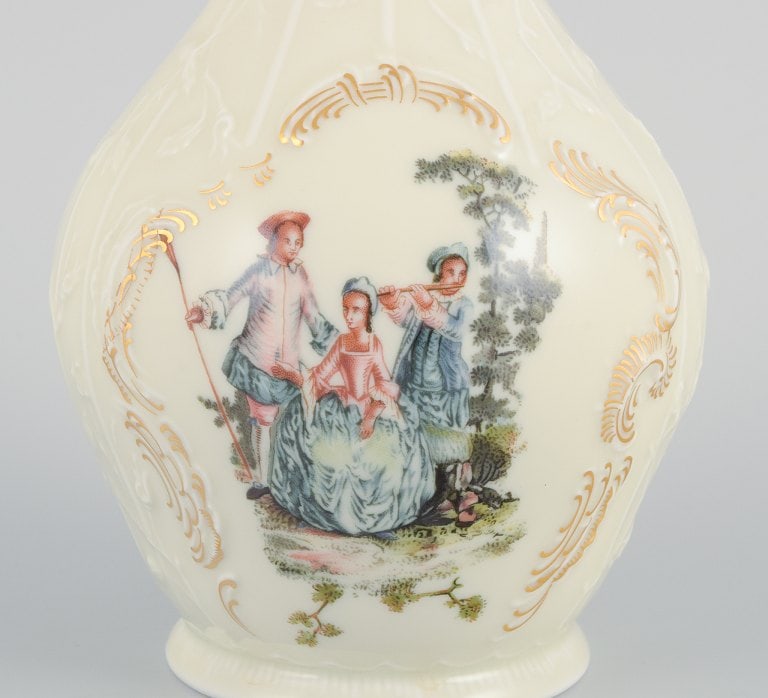 Rosenthal, Germany. "Sanssouci", cream colored vase decorated with figures and gold decoration. - 3