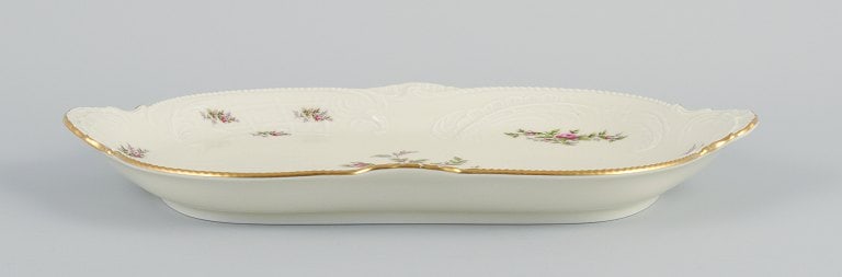 Rosenthal, Germany. "Sanssouci", cream colored serving dish decorated with flowers and gold - 3