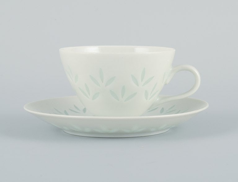 Friedl Holzer-Kjellberg (1905-1993) for Arabia. Four sets of Arabia mocha cups and saucers in rice - 3