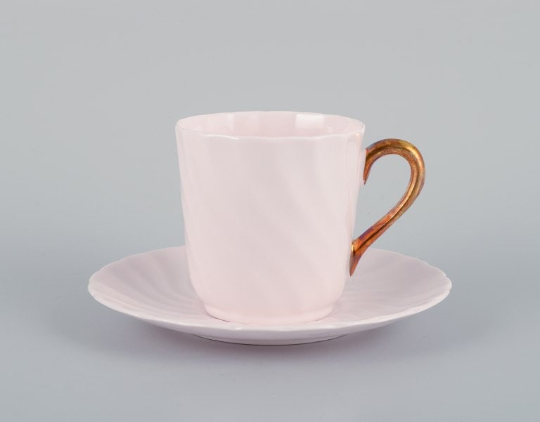 Tuscan, England, five-person coffee service in pink porcelain with gold decoration. - 4