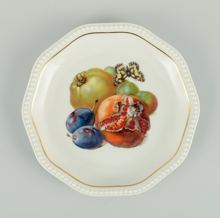 Rosenthal, Germany, six plates hand painted with fruits, butterflies and gold decoration. - 3