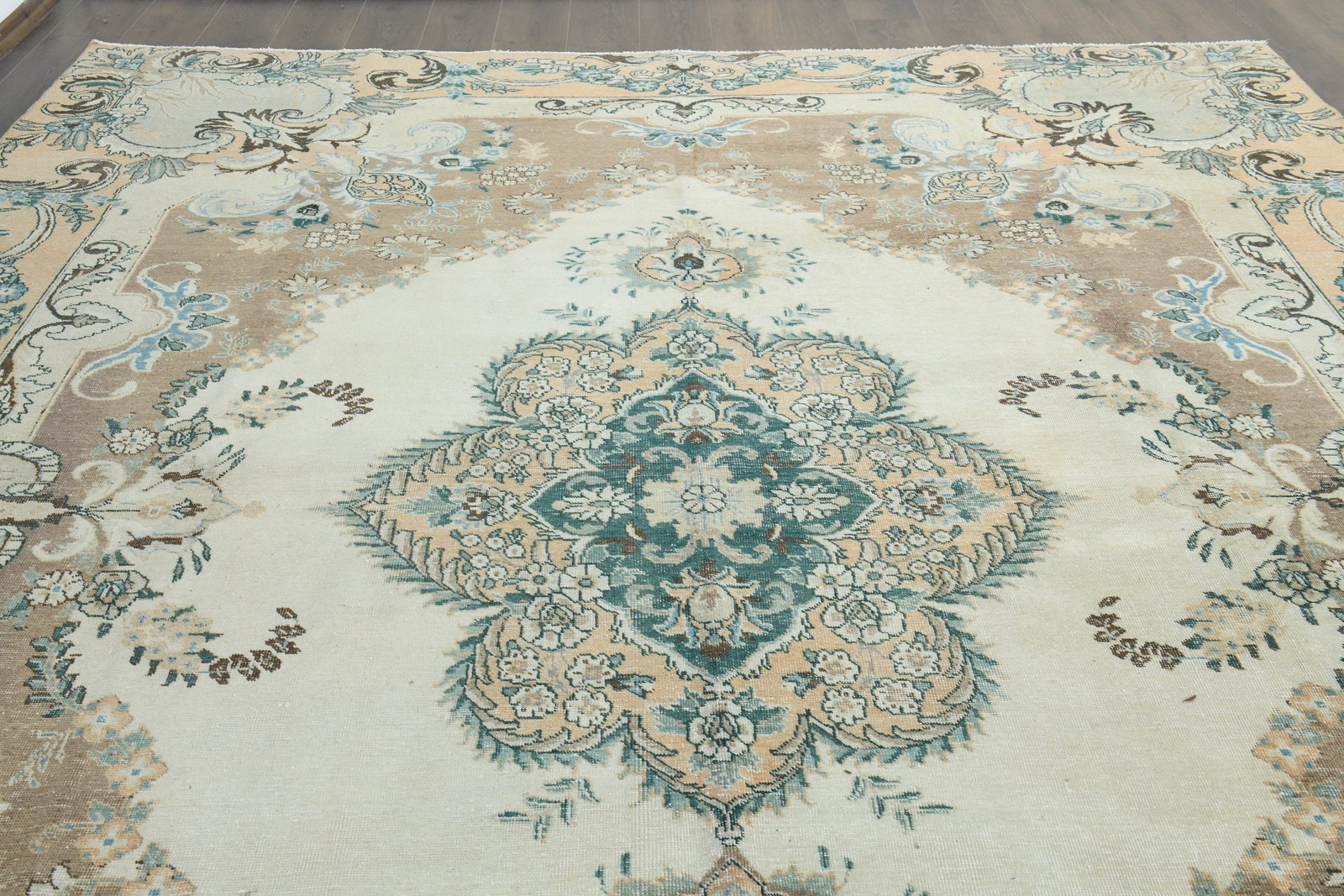 9'7x12'8 ft, BEIGE FLORAL RUG: Title: 9'7x12'8 ft, BEIGE FLORAL RUG Description: This Turkish one-of-a-kind Anatolian Vintage Rug is hand-knotted and handwoven by the most skilled artisans who use pure wool, in muted, natural