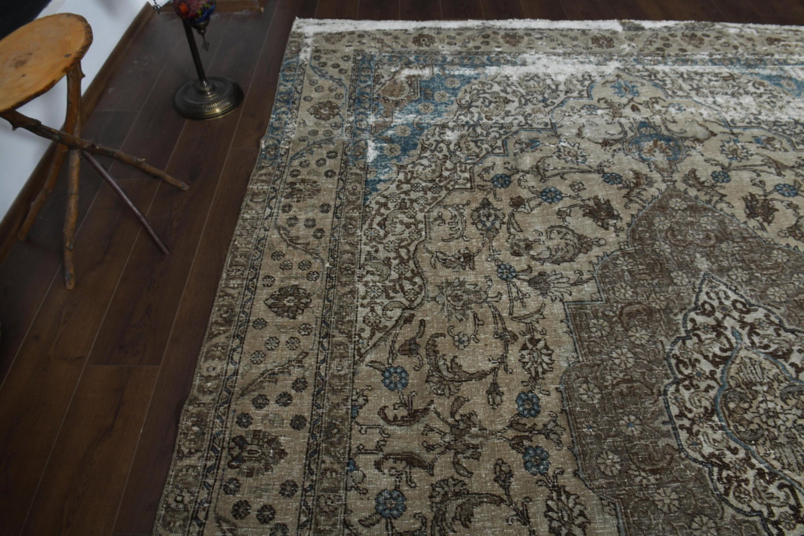 8'9x11'9 ft, PERSIAN ANTIQUE RUG: Title: 8'9x11'9 ft, PERSIAN ANTIQUE RUG Description: This Turkish one-of-a-kind Anatolian Vintage Rug is hand-knotted and handwoven by the most skilled artisans who use pure wool, in muted, natural to