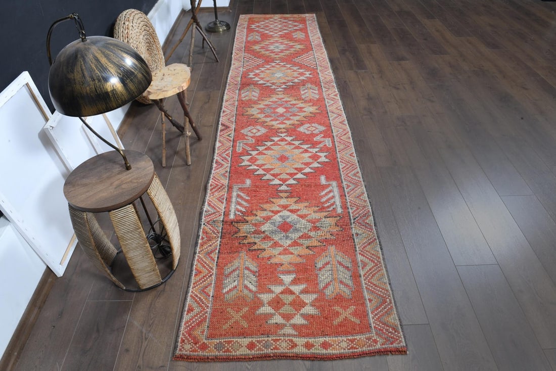 9'3x11'7 ft, OVERSIZED PERSIAN RUG: Title: 9'3x11'7 ft, OVERSIZED PERSIAN RUG Description: This Turkish one-of-a-kind Anatolian Vintage Rug is hand-knotted and handwoven by the most skilled artisans who use pure wool, in muted, natural
