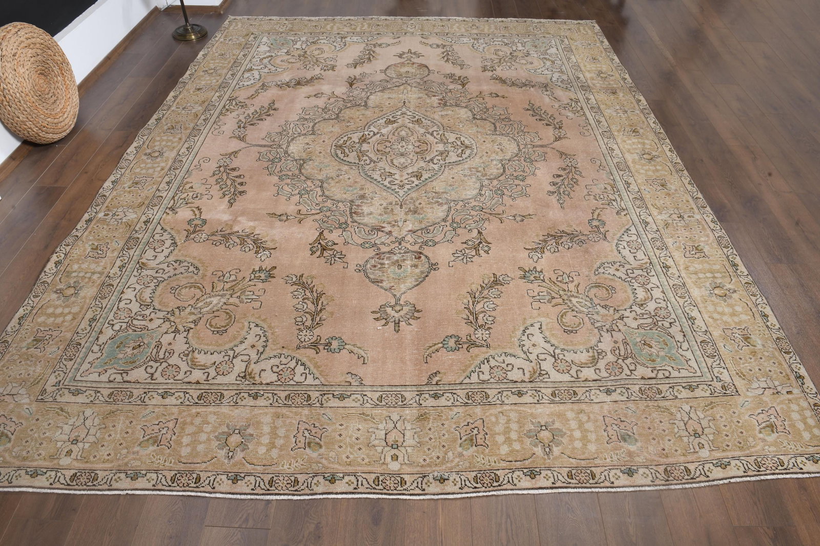 9'6x12'4 ft, OVERSIZED PERSIAN RUG, Orange Rug, 10x12 Large Area: Title: 9'6x12'4 ft, OVERSIZED PERSIAN RUG, Orange Rug, 10x12 Large Area Description: This Turkish one-of-a-kind Anatolian Vintage Rug is hand-knotted and handwoven by the most skilled artisans who