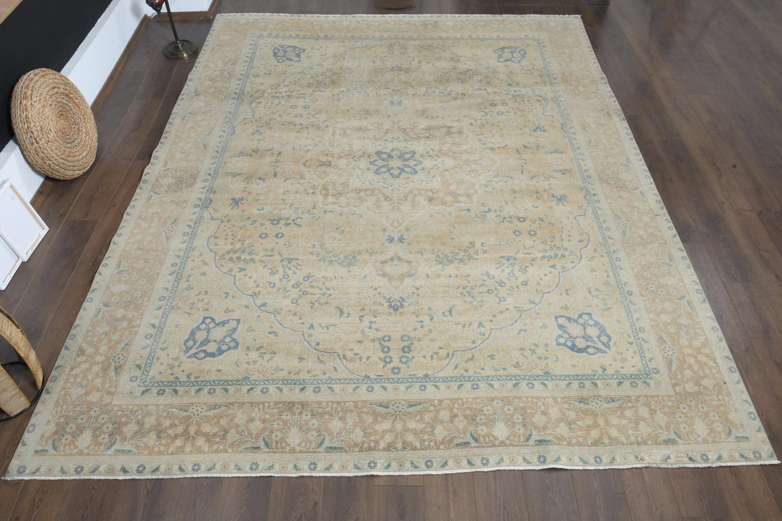 9.9x12.5 ft, NEUTRAL PERSIAN RUG: Title: 9.9x12.5 ft, NEUTRAL PERSIAN RUG Description: This Turkish one-of-a-kind Anatolian Vintage Rug is hand-knotted and handwoven by the most skilled artisans who use pure wool, in muted, natural to
