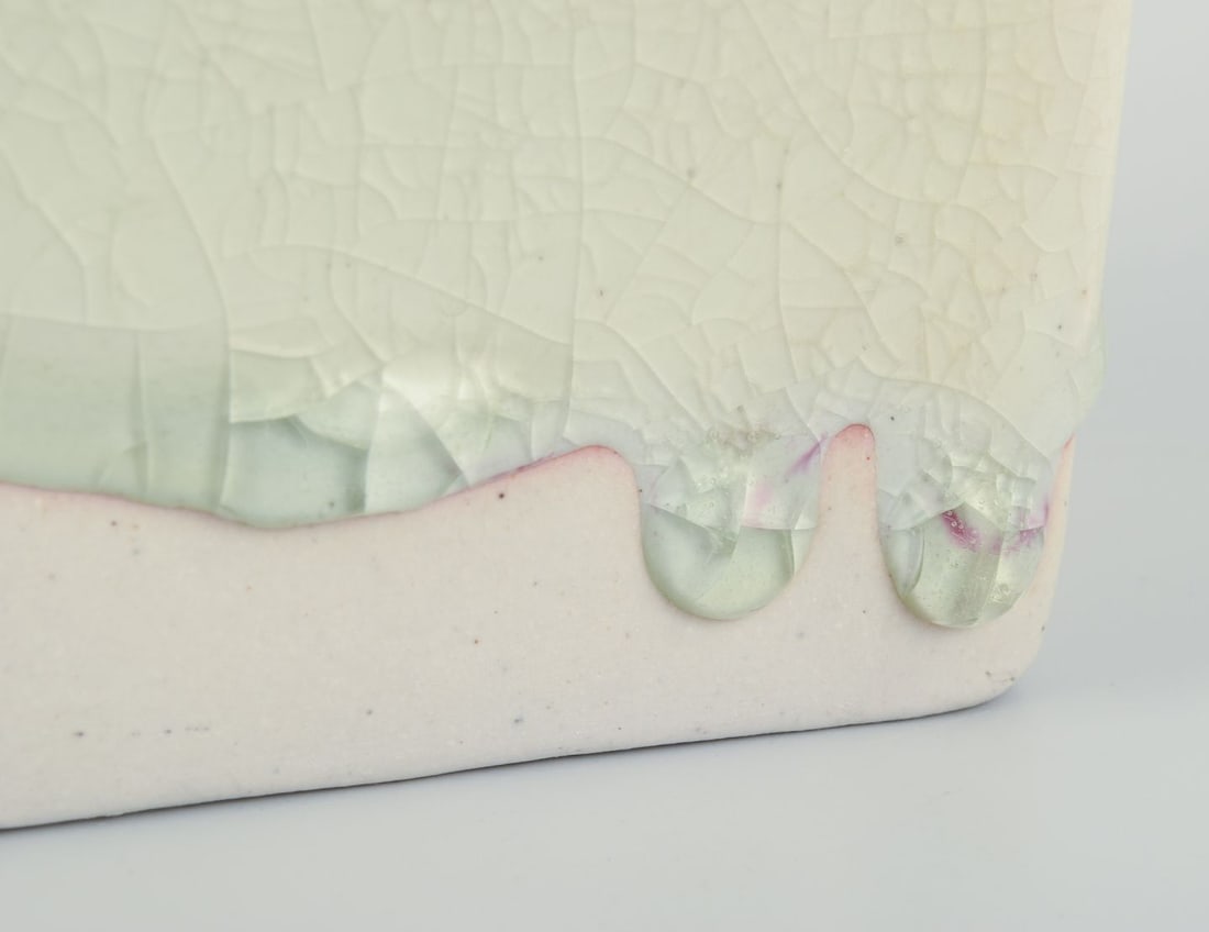 Danish studio ceramicist. Ceramic vase with glaze in light tones. Ca. 1980s. - 6