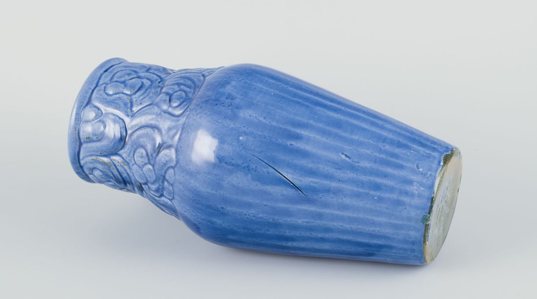 Svend Hammershøi for Kähler. Early and rare ceramic vase. Floral relief pattern. Approx. - 7