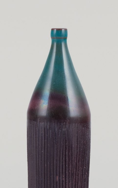 Sven Hofverberg, Swedish ceramist. Large and small unique ceramic vases. Multi-colored glaze. - 6