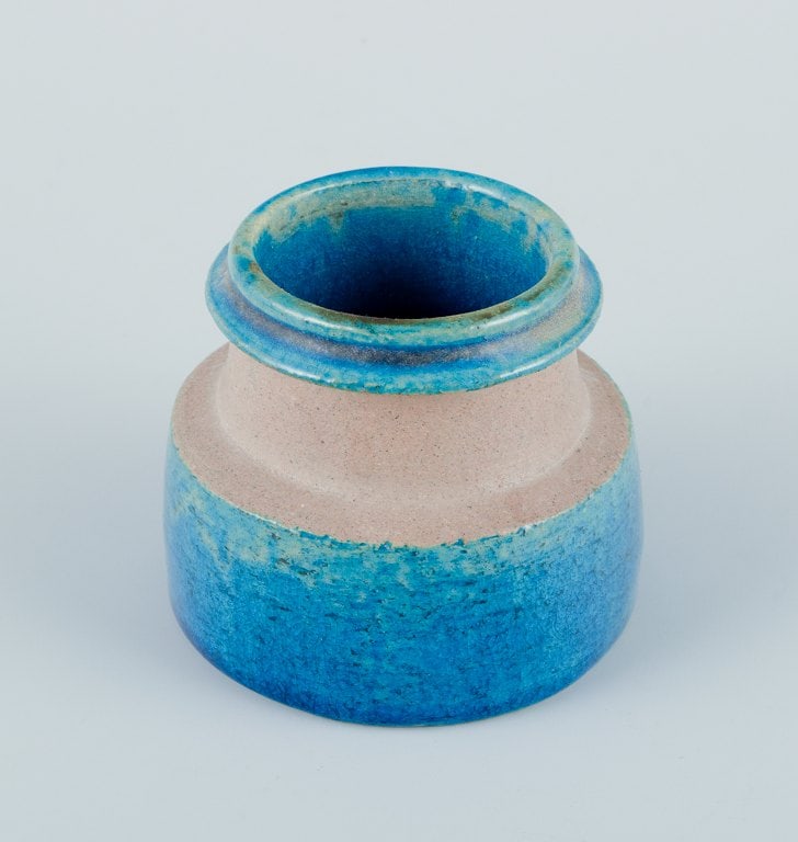 Nils Kähler for Kähler. Small ceramic bowl and small vase with turquoise glaze. - 5