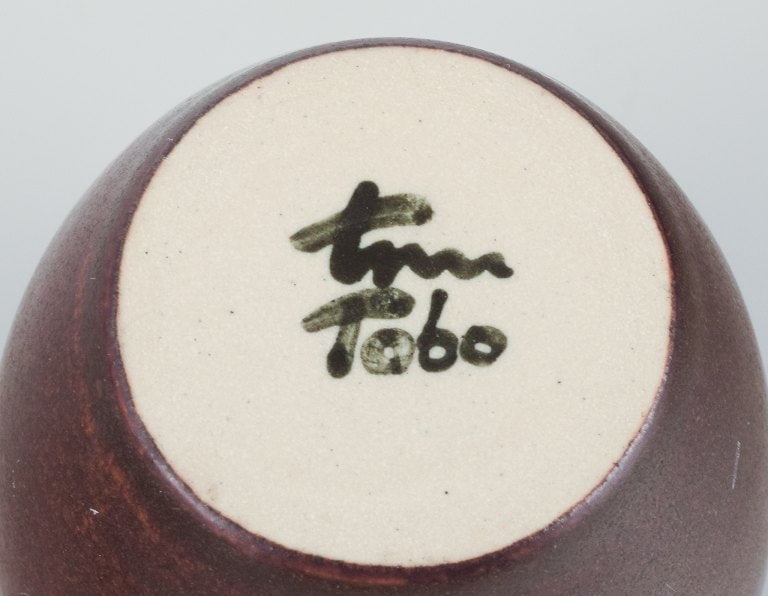 Ingrid and Erich Triller, Sweden. Unique ceramic vase decorated with brown-toned glaze. - 4