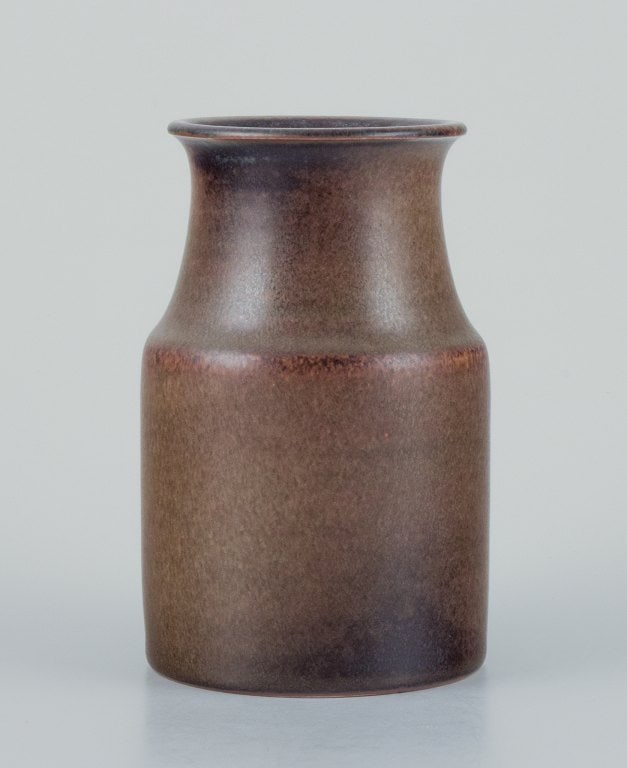 Ingrid and Erich Triller, Sweden. Unique ceramic vase decorated with green-brown toned glaze. - 2