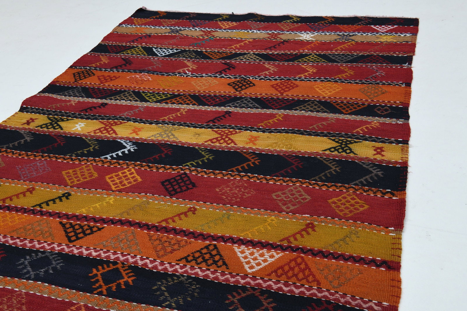 4.1x12.5 ft, COLORFUL RUG - 13