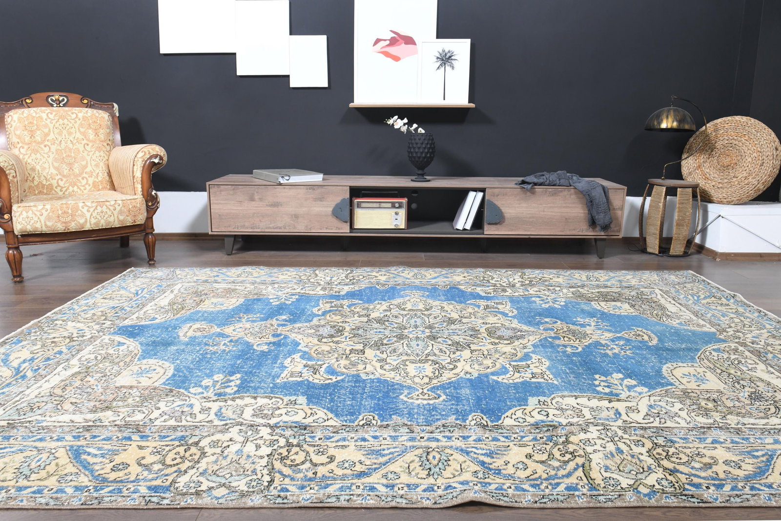 7'1x10'2 ft, Vintage Turkish Rug - 2