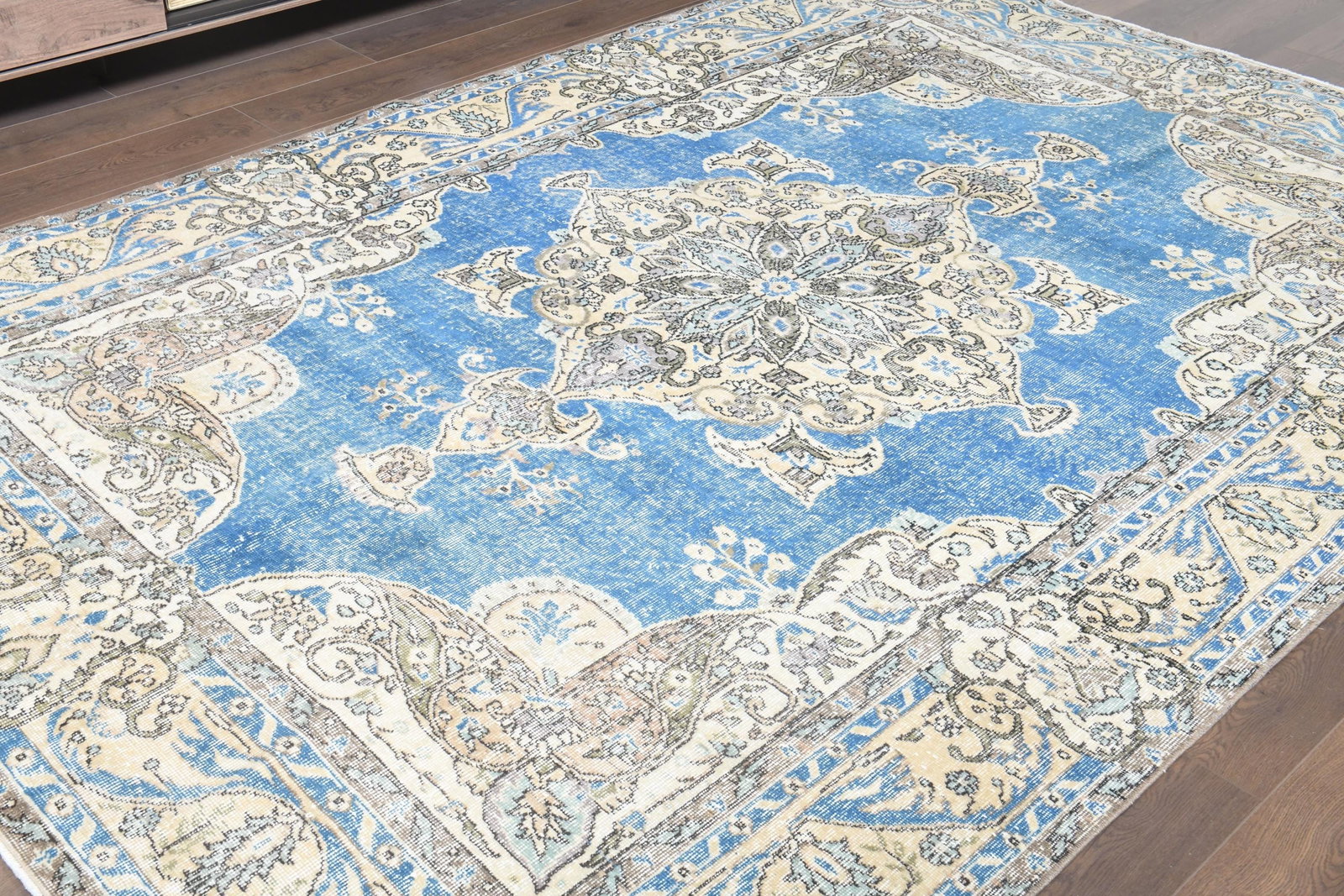 7'1x10'2 ft, Vintage Turkish Rug - 5