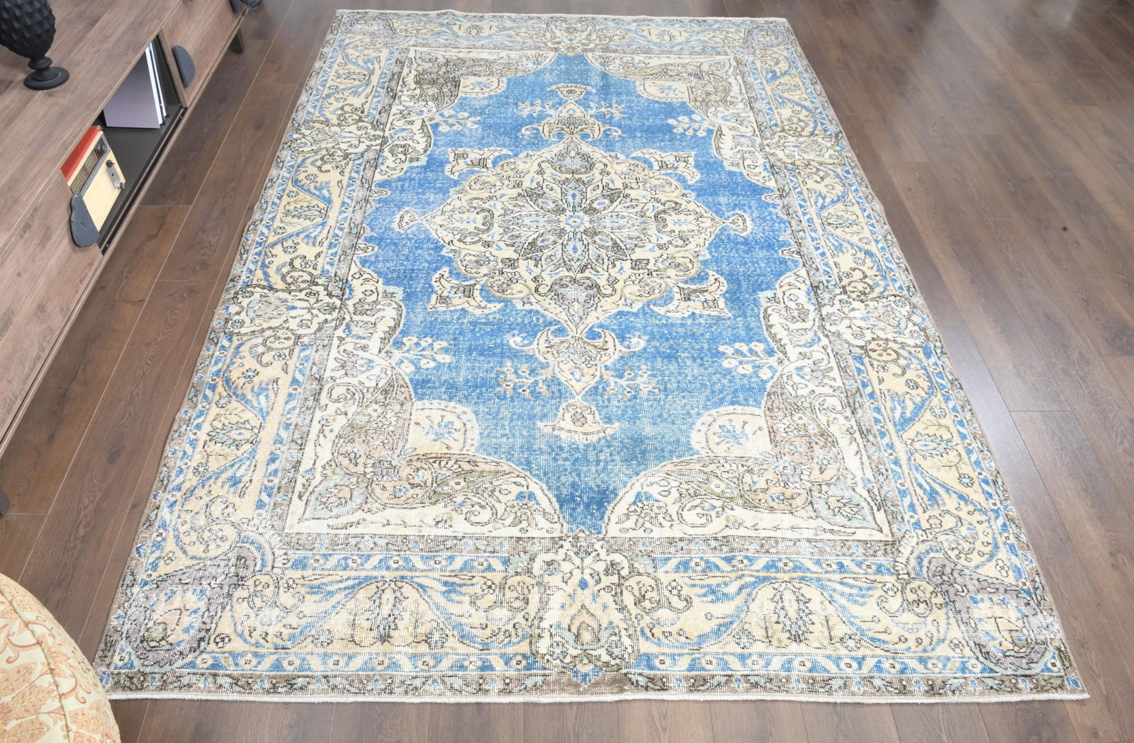 7'1x10'2 ft, Vintage Turkish Rug - 6