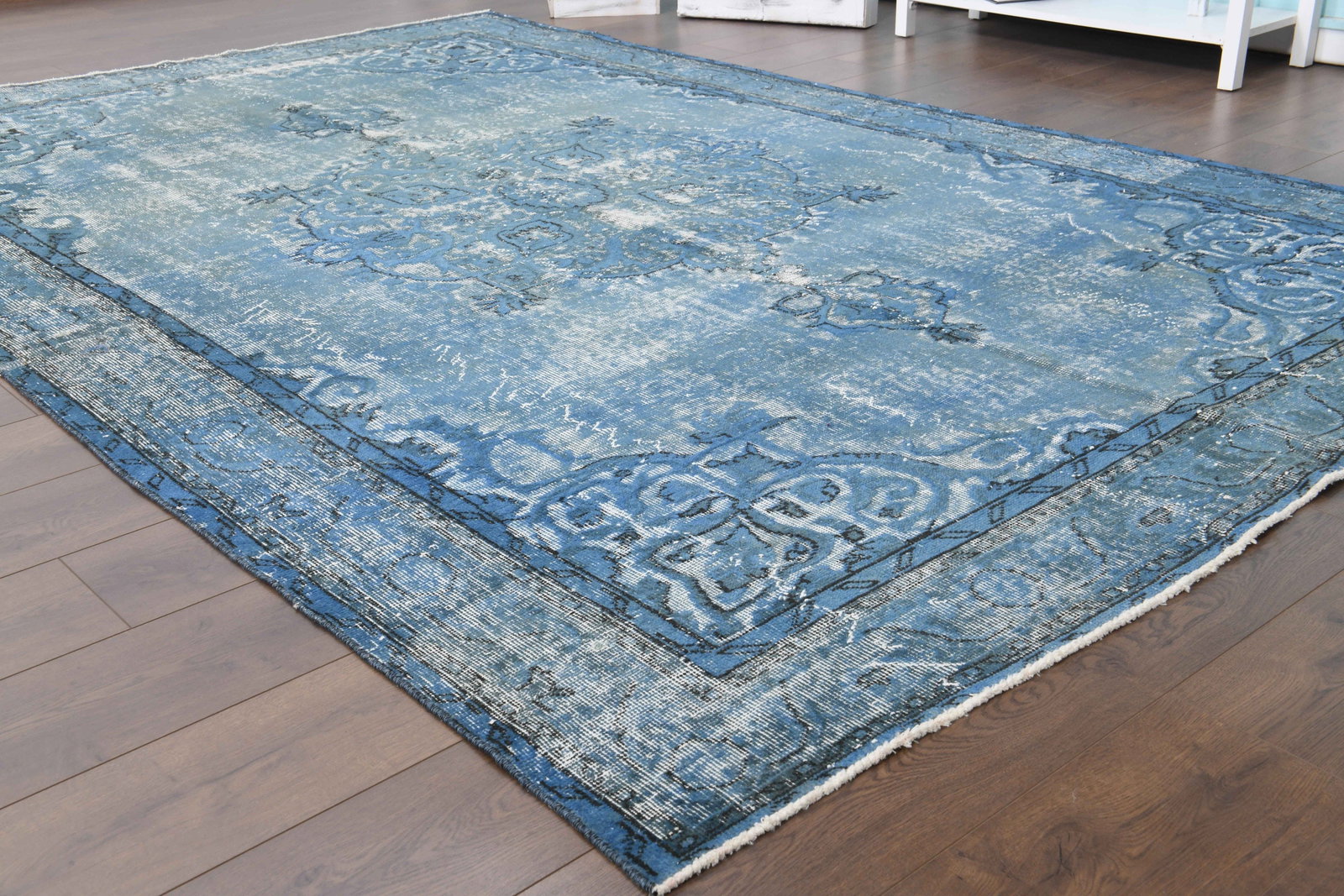 6'9x10 ft, BLUE FADED RUG - 7