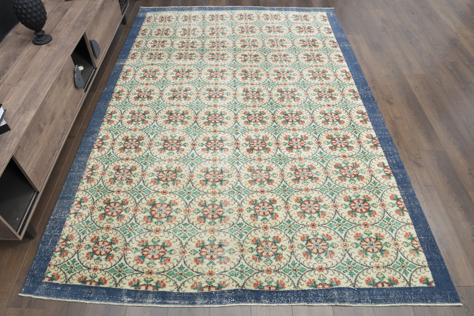 6'9x9'7 ft, OVERSIZE AREA RUG - 2